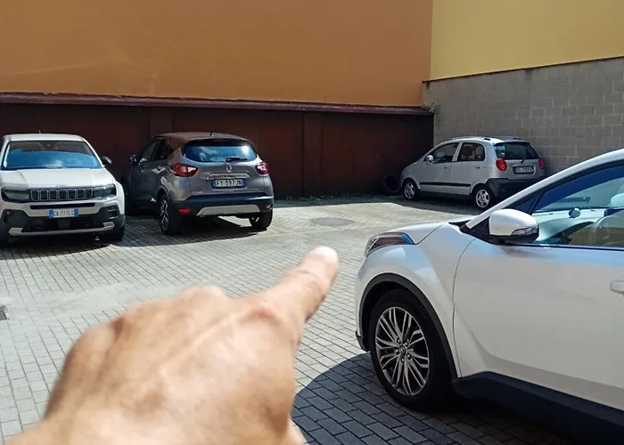 Monte Nero, 62 - Comodo E In Posizione 아파트 *