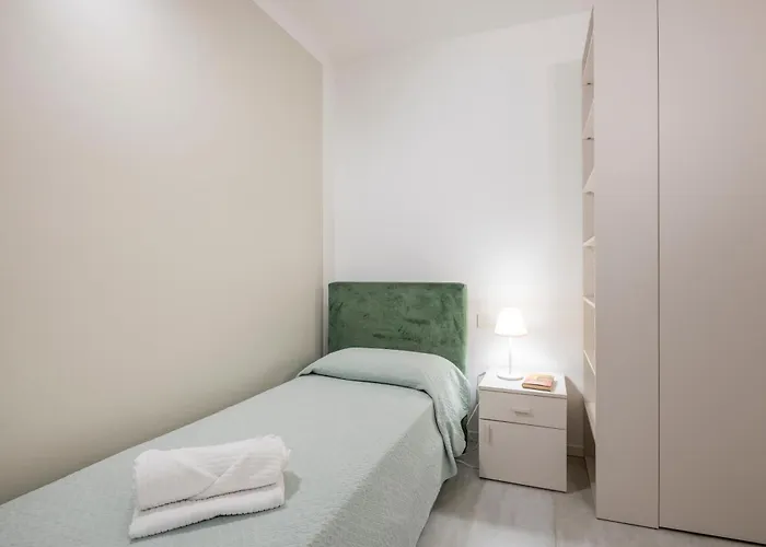 La Casa Sul Naviglio Di Debora Milánó