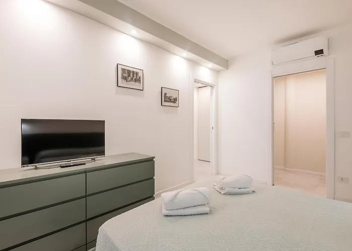 La Casa Sul Naviglio Di Debora Apartman