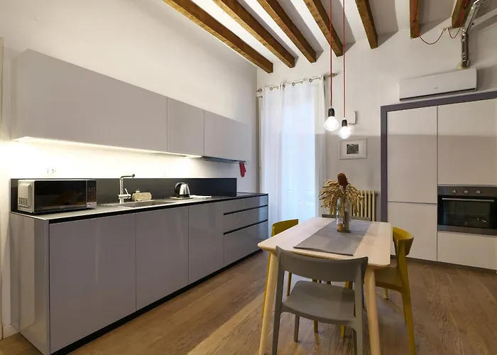 Primopiano - Muratori Apartman Milánó