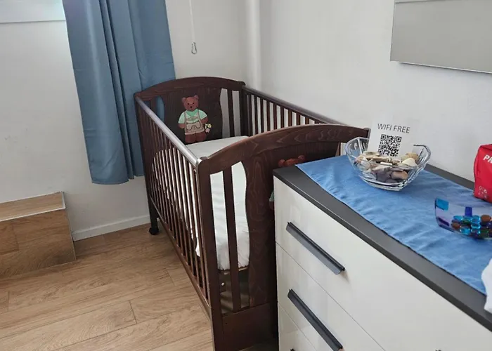 Navigli Stylish Underground Nearby For 4 Guests Апартаменты Милан