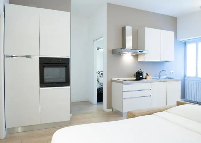 5min Navigli- Duomo-metro- Ac-fashion District شقة ميلان