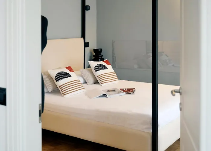 Comecasa Sforza Chic -10 Min Walk From Duomo 아파트