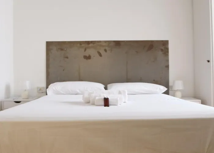 Urban Perspective - 250 Meters From The Metro * Milano