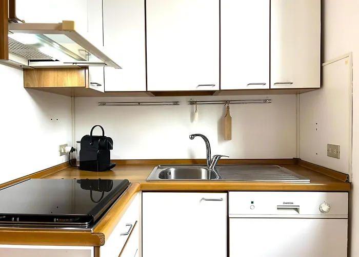 Urban Perspective - 250 Meters From The Metro * Milano