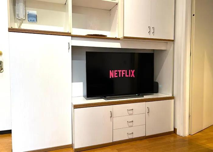 Urban Perspective - 250 Meters From The Metro Appartamento *