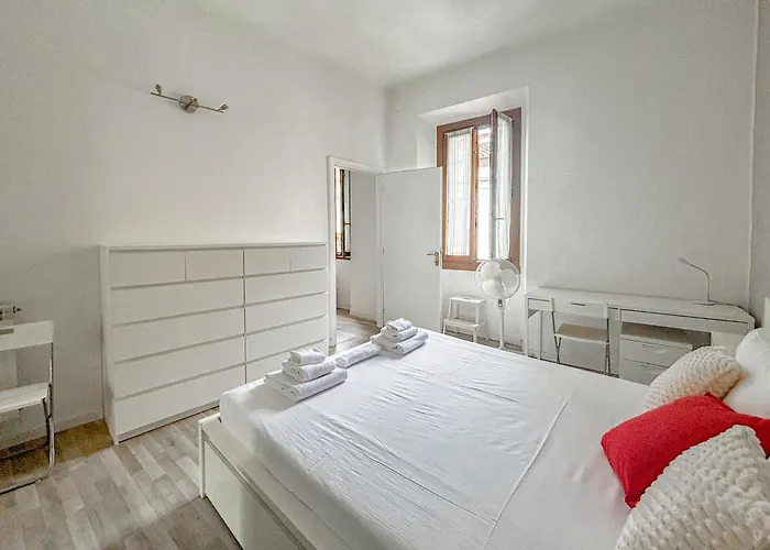 Cf7 Duomo - 3 Mins Walk From Duomo Appartamento *