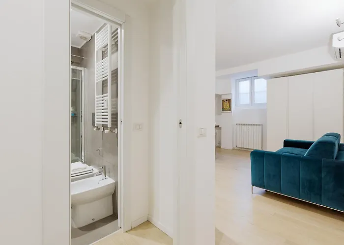 Inama - Eleganza Minimal Tra Citta Studi E Politecnico