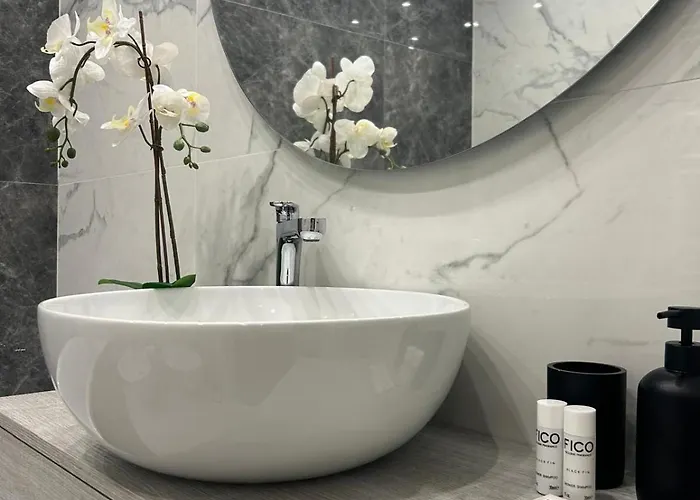 Il Glicine - Luxury Urban Oasis Apartament Mediolan
