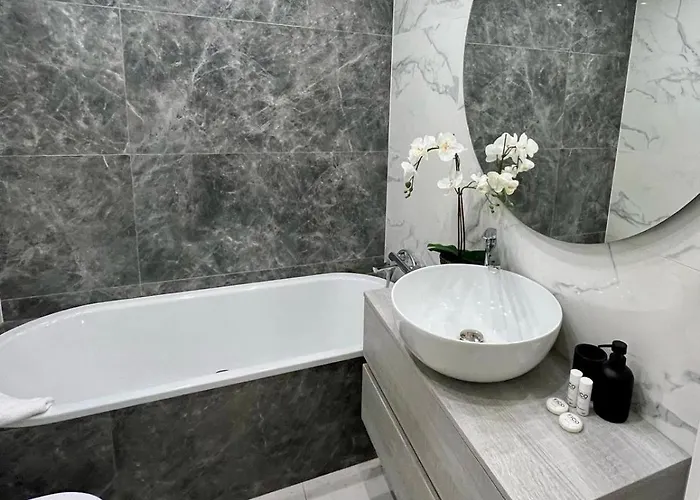 Il Glicine - Luxury Urban Oasis Lejlighed Milano