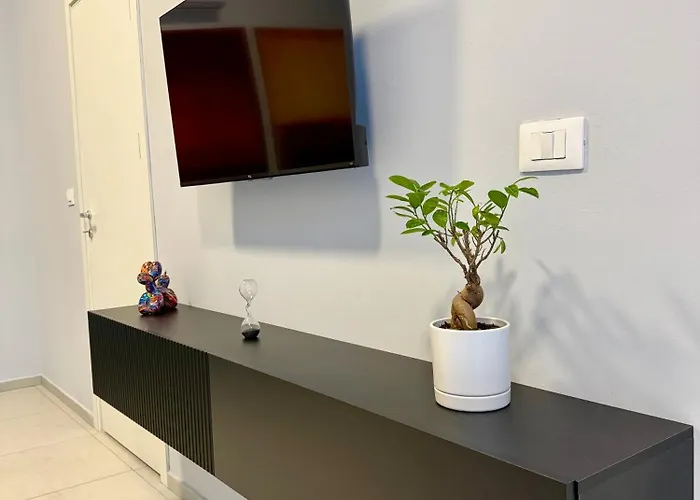 Luro Deluxe - Sismondi 44