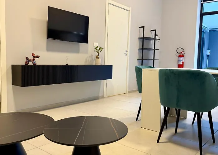 Luro Deluxe - Sismondi 44 *