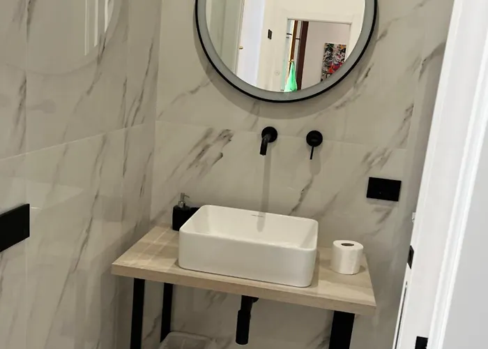 Modern Flat In Isola