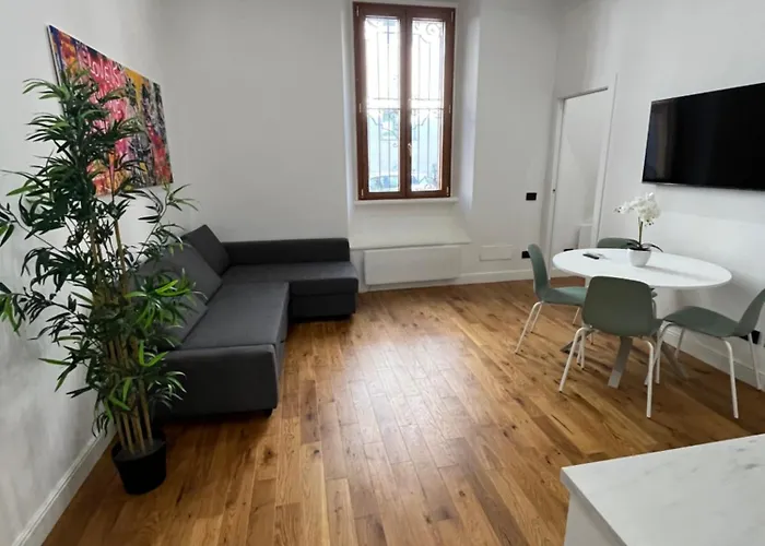 Modern Flat In Isola Apartman