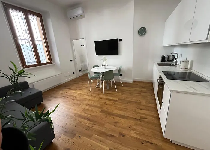 Modern Flat In Isola *