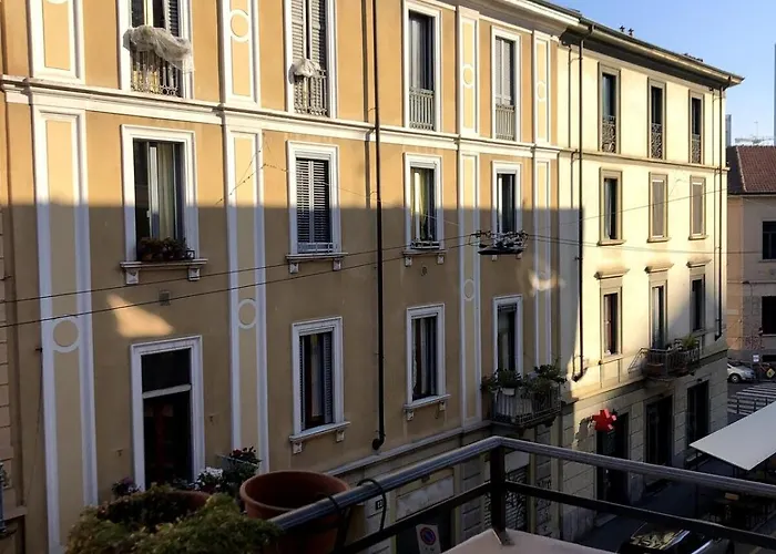 Daire Cozy In Heart Of Isola