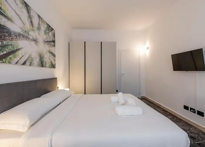 Citylife 6 - Bright Two Bedroom - B Apartment *