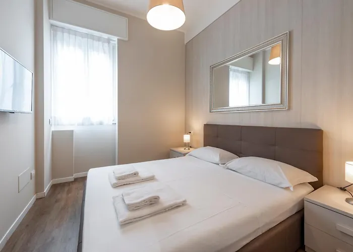 Duomo B - Cozy Two Bedrooms & Bathroom *