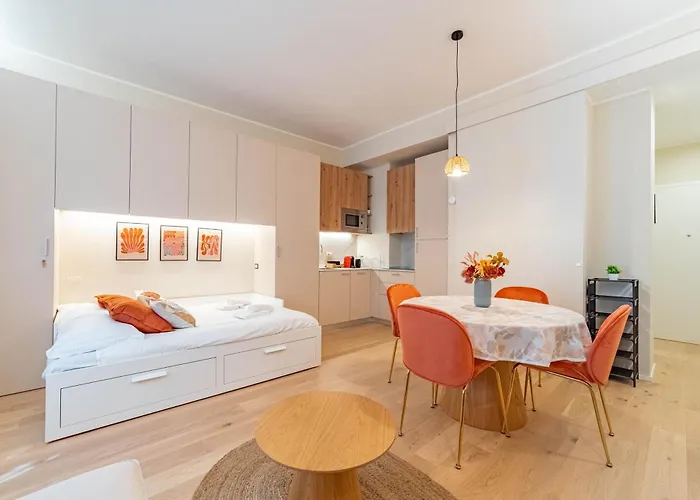 5' From Corso Sempione Elegant *