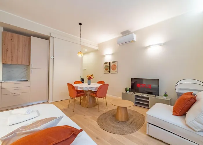 5' From Corso Sempione Elegant דירה