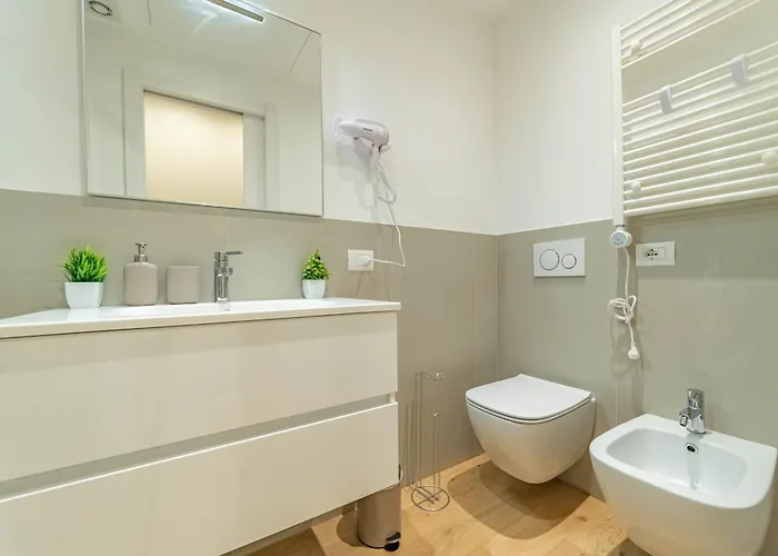 דירה 5' From Corso Sempione Elegant