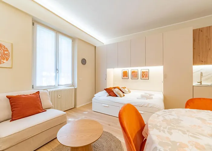 5' From Corso Sempione Elegant דירה *