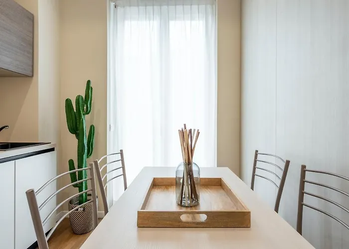 Duomo B - Quiet Two Bedrooms & Bathroom *