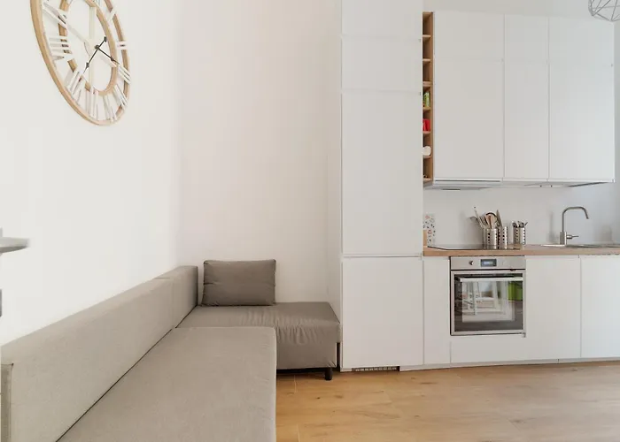 Stazione - Tonale - Bilocale Con Balcone * Mailand