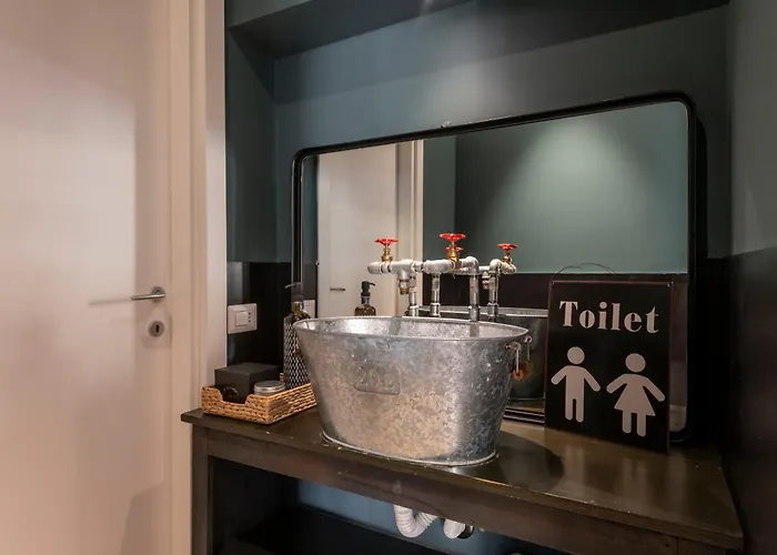 Roncaglia, 27 - Comfort & Character * Milão