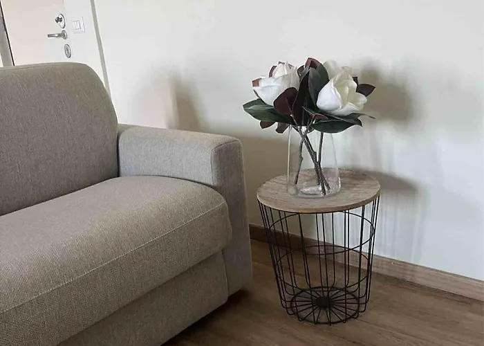 Simona -bocconi,naviglio,duomo,milano-cortina,ieo,iulm,assago Forum * Milano