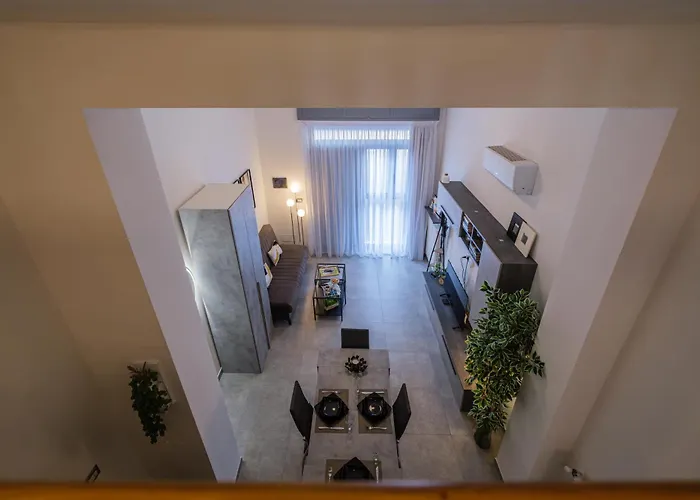 Modern Loft - 2 Min Metro M1, 15 Min Duomo