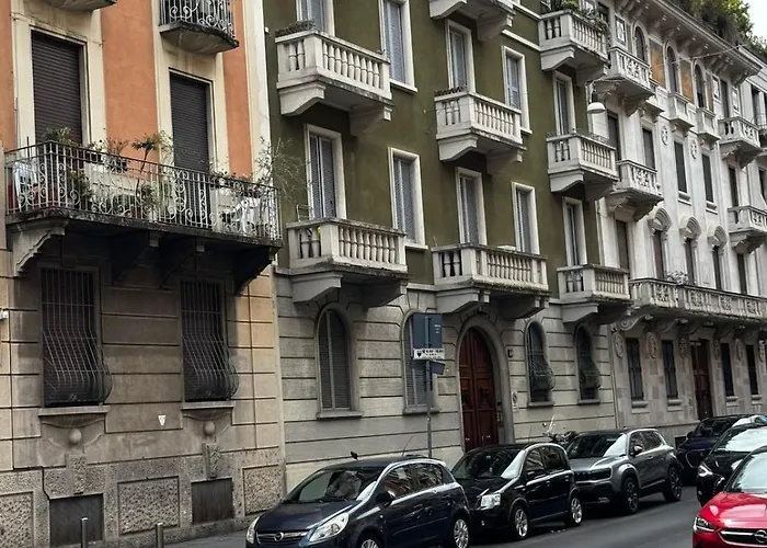 Elegant And Beautiful Apartment