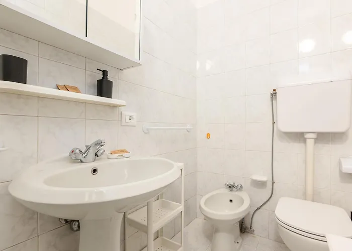 Cozy Retreat With Laundry & Smart Tv * Milán