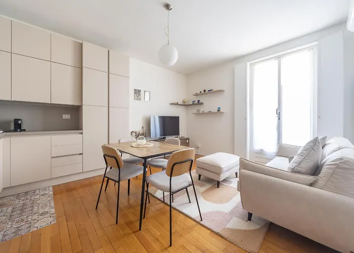 Beautiful Two-room In Maggiolina Apartament Mediolan
