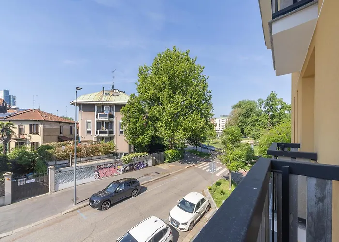 Beautiful Two-room In Maggiolina Apartament *