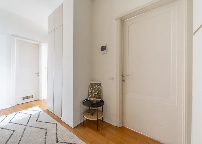 Apartament Beautiful Two-room In Maggiolina *