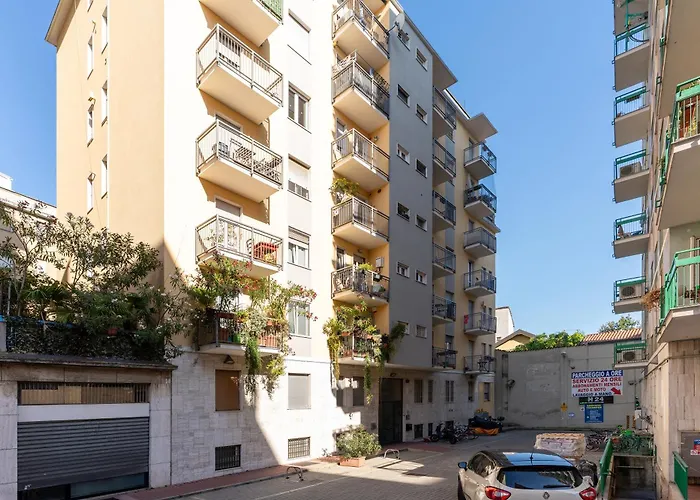 Navigli Vibes - For Couples - Romantic - Parking Apartamento