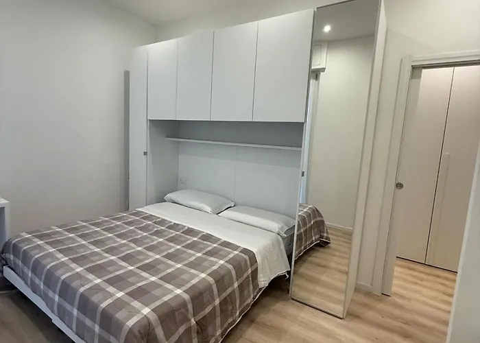 Mihouse Res Daire Milano