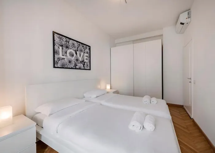 Pecchio1 - Windows On The - B * 밀라노