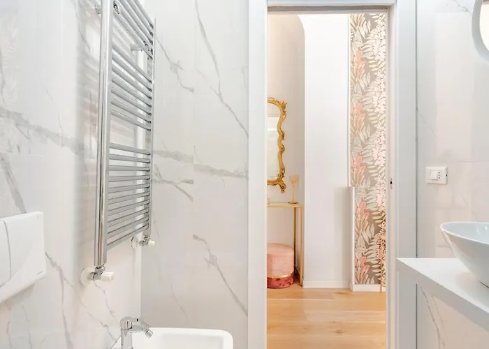 Peony House - 10 Min Duomo Milán