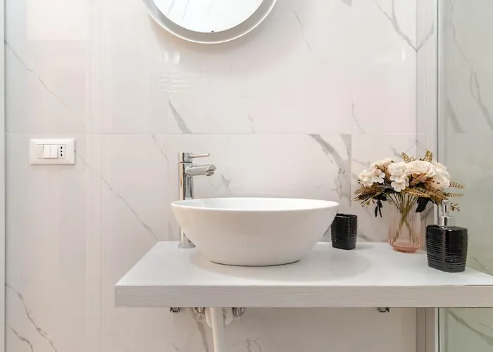 Peony House - 10 Min Duomo Milán