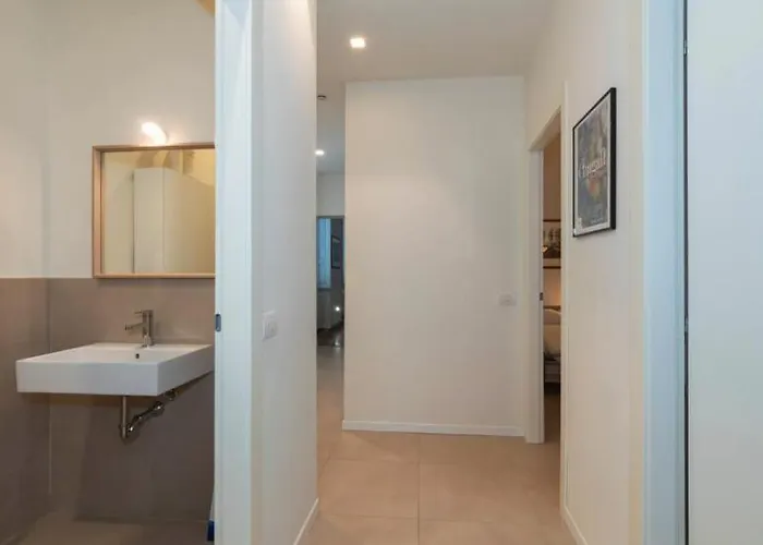 I-host Luxury - Italia * Milan