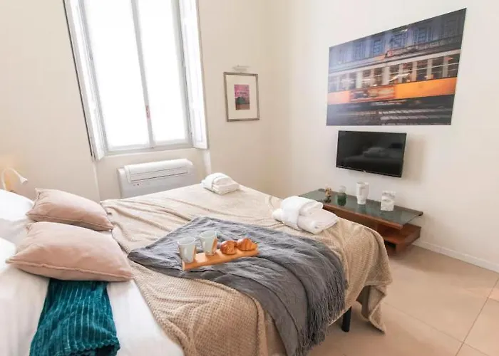 I-host Luxury - Italia Apartment Milan