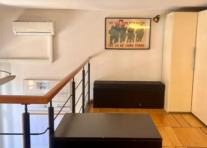 Apartment Mercato 5 *