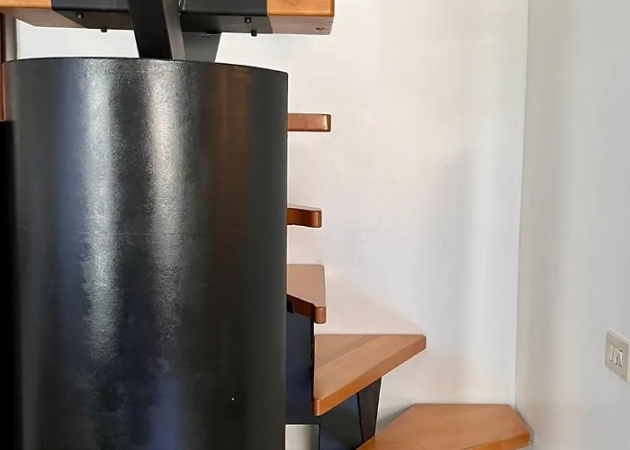 Apartment Mercato 5 *