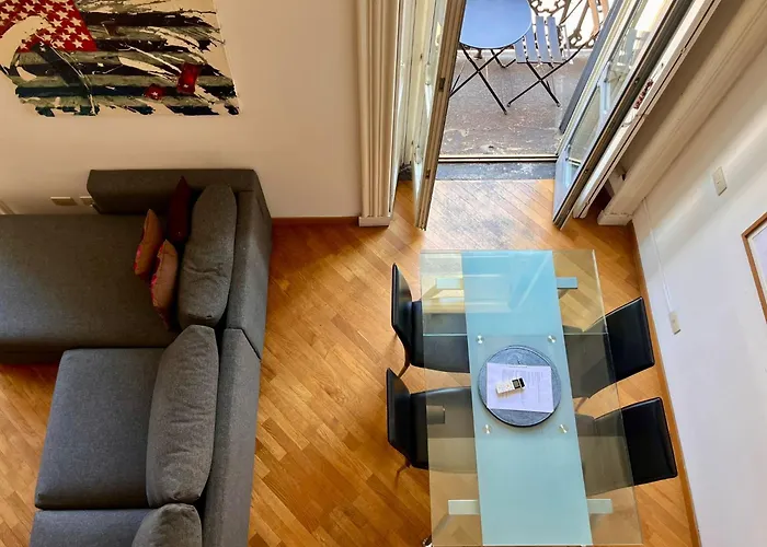 Apartment Mercato 5 *