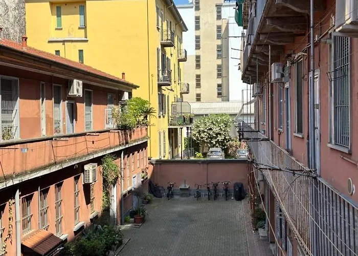 شقة Angolo Verde, Metro Dergano *