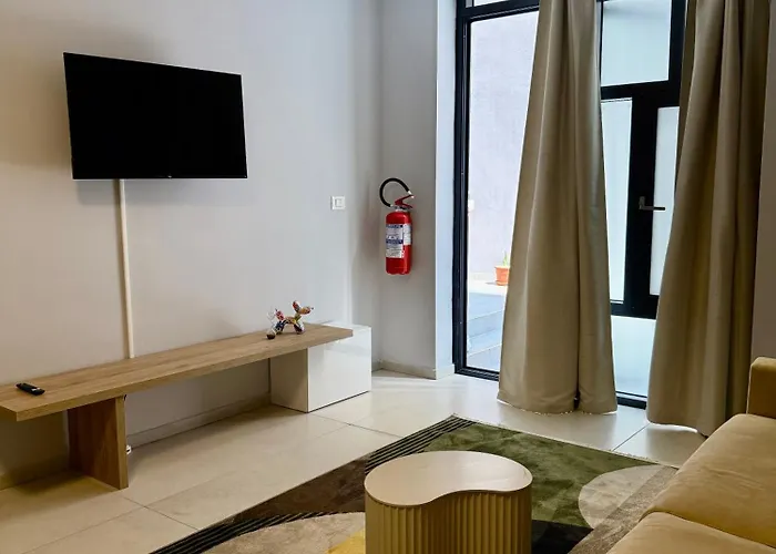 Luro Deluxe - Sismondi 44 *