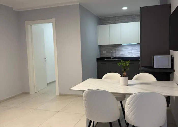 Luro Deluxe - Sismondi 44 Milan