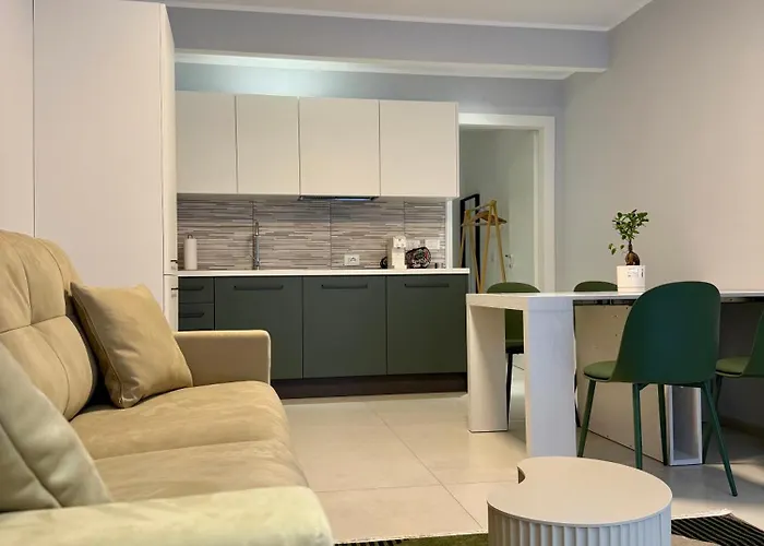 Luro Deluxe - Sismondi 44 *